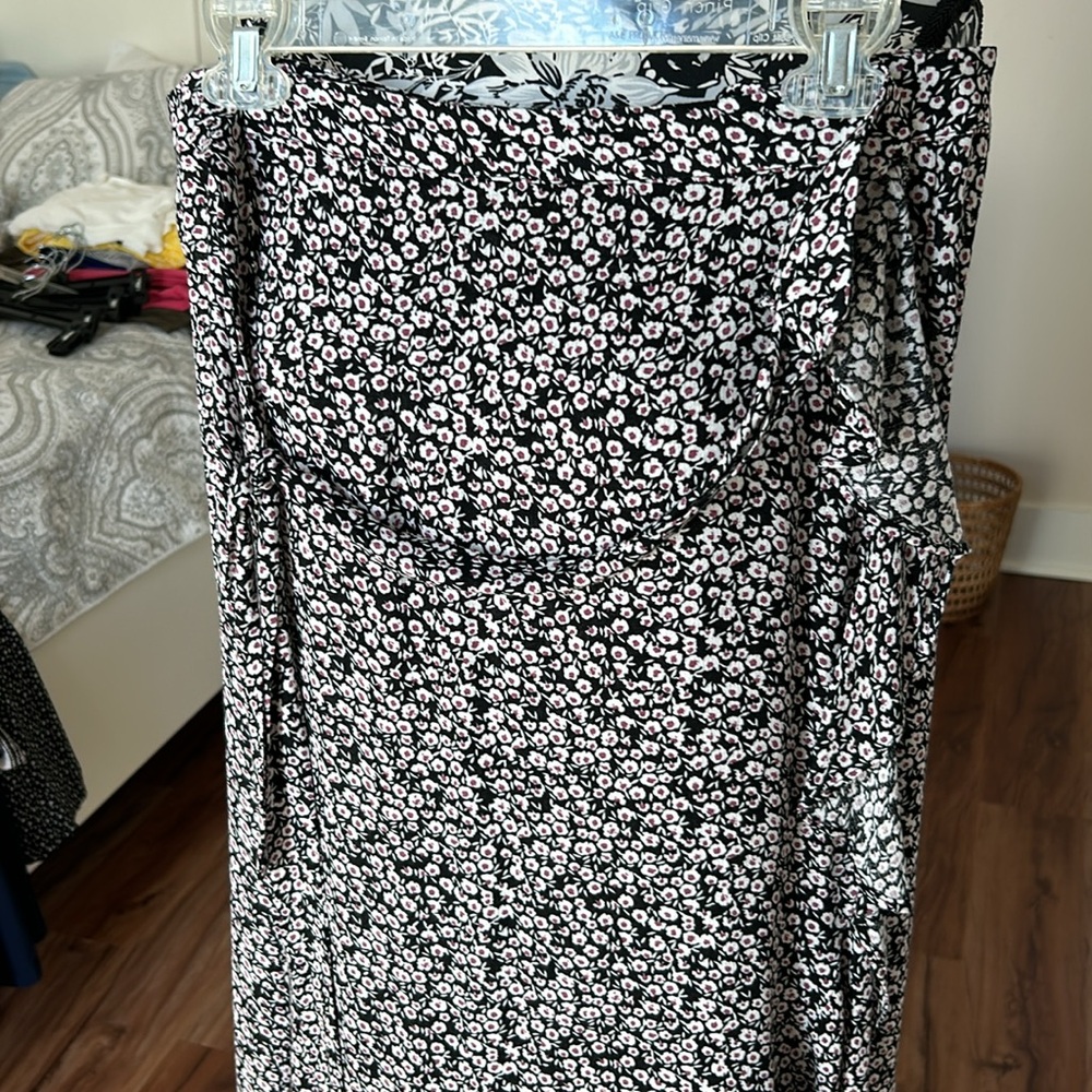 Rachel Zoe skirts - Picture 2 of 6